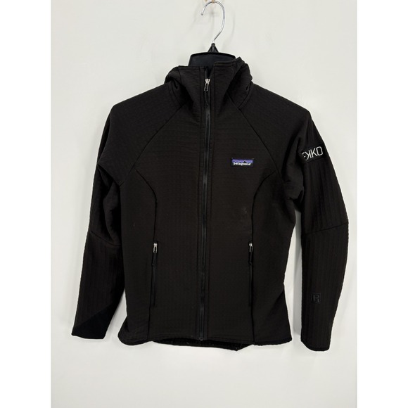 Patagonia Jackets & Blazers - PATAGONIA Women's R2 TechFace Black Hoody Softshell Jacket Zip Up, Size Small